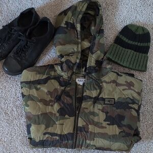 Men's Black Rifle Camouflage Jacket, Altama Shoes and Beanie